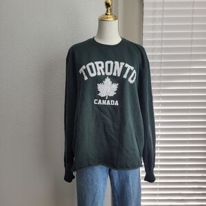 River Wear Toronto Canada Green Sweatshirt Size Large Casual Cozy